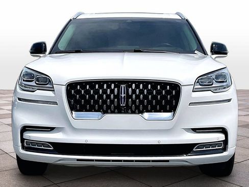 Used 2020 Lincoln Aviator Grand Touring w/ Equipment Group 302A AWD/4WD image 3