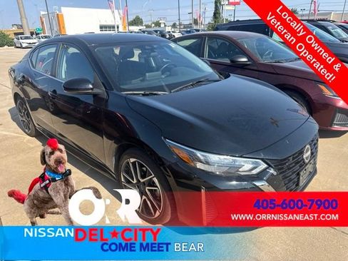 Used 2025 Nissan Sentra SR FWD image 4