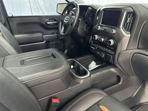 Certified 2022 GMC Sierra 1500 AT4 w/ AT4 Premium Package image 31
