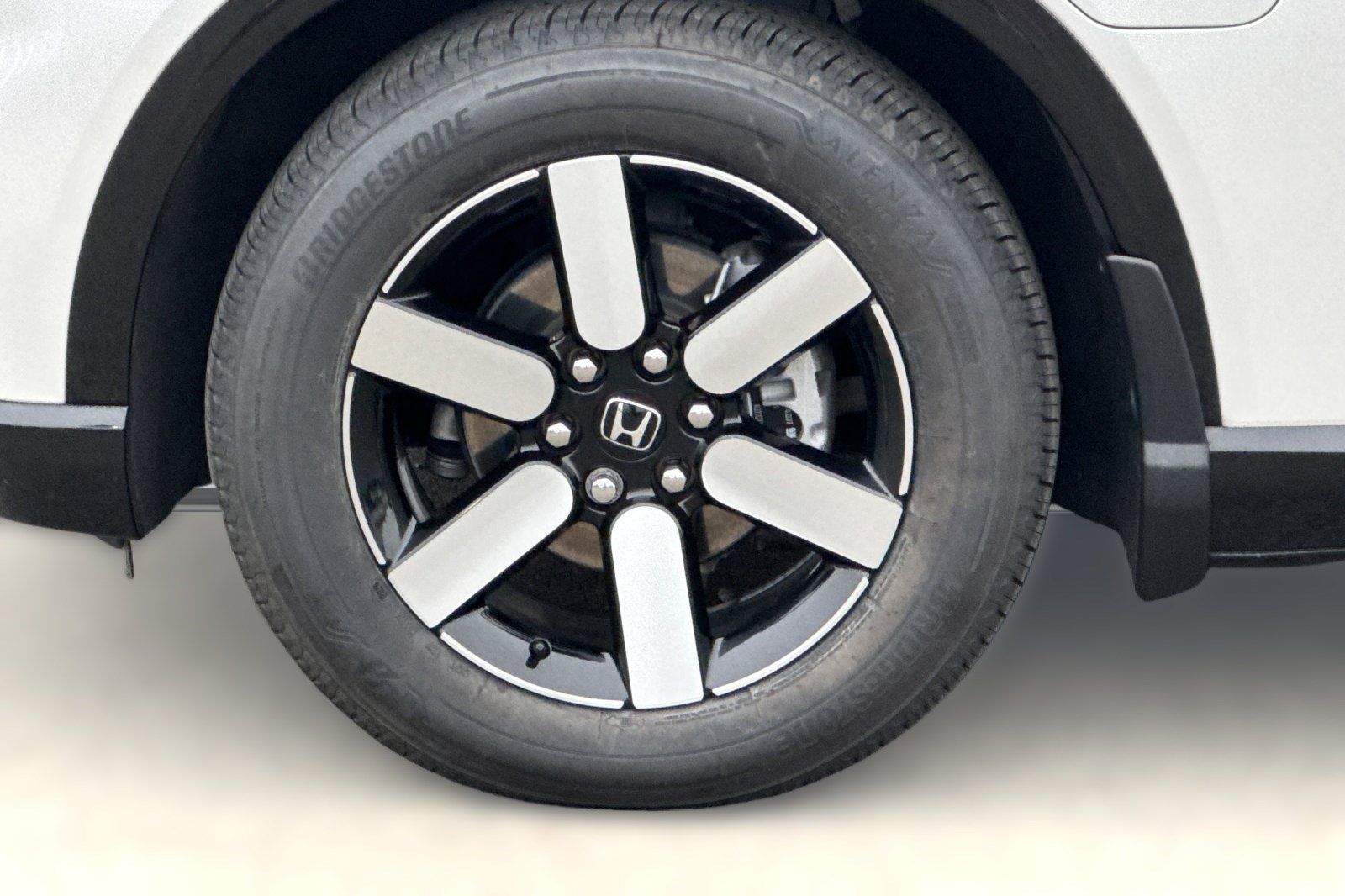 Used 2024 Honda Prologue Touring image 12
