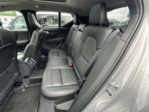 Used 2023 Volvo XC40 B5 Plus w/ Protection Package Premier AWD/4WD image 49