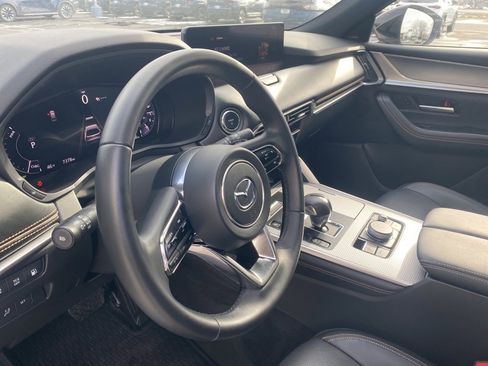 Certified 2025 MAZDA CX-70 Plug-In Hybrid w/ Premium Plus image 16