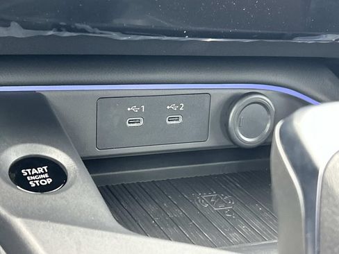New 2026 Nissan Sentra SR w/ Floor Mat Package FWD image 31