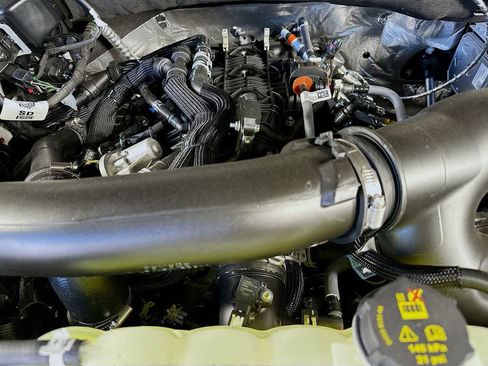 New 2026 Ford Expedition Active RWD image 9