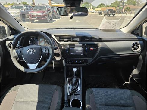 Used 2019 Toyota Corolla LE FWD image 5