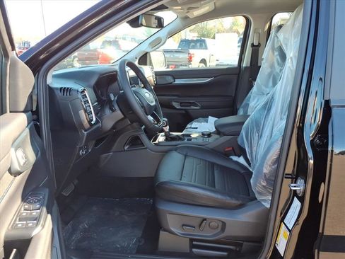 New 2025 Ford Ranger Lariat w/ Black Appearance Package image 5