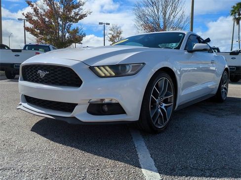 Used 2017 Ford Mustang Premium image 8