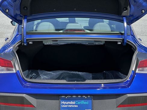 Certified 2025 Hyundai Elantra Sport FWD image 11