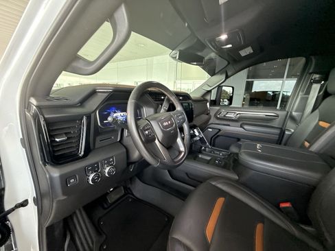 Certified 2024 GMC Sierra 2500 AT4 image 16