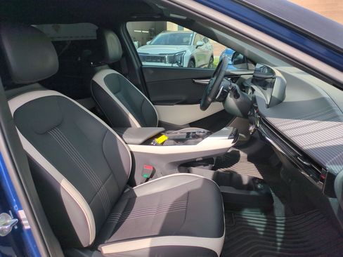 Certified 2024 Kia EV6 GT-Line AWD/4WD image 28