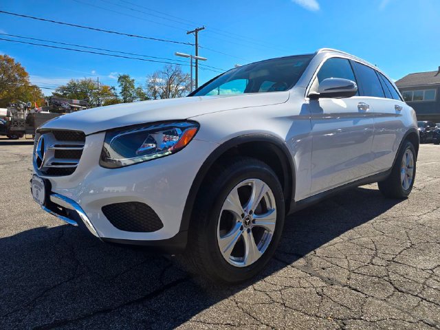 Used 2018 Mercedes-Benz GLC 300 4MATIC image 4