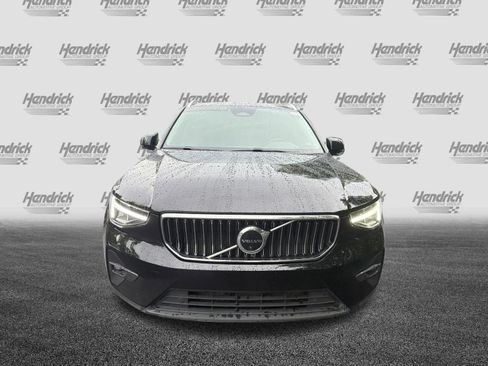 Certified 2023 Volvo XC40 B5 Plus w/ Protection Package Premier AWD/4WD image 3