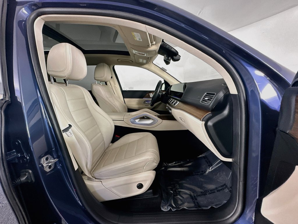 Certified 2024 Mercedes-Benz GLS 450 4MATIC image 30