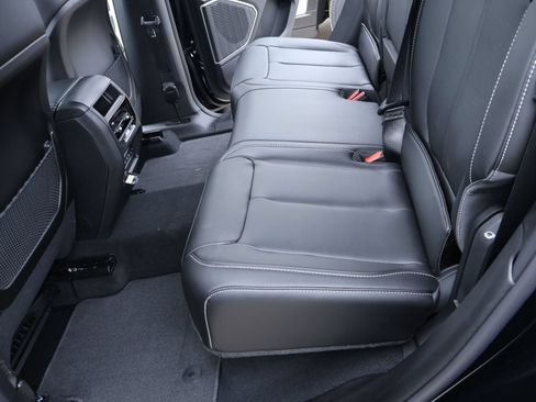 New 2026 Jeep Grand Cherokee Limited AWD/4WD image 12