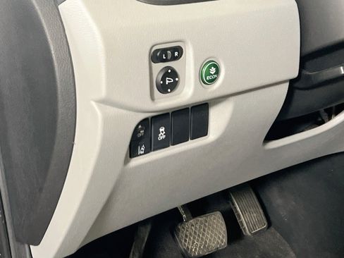 Used 2021 Honda Pilot EX image 10