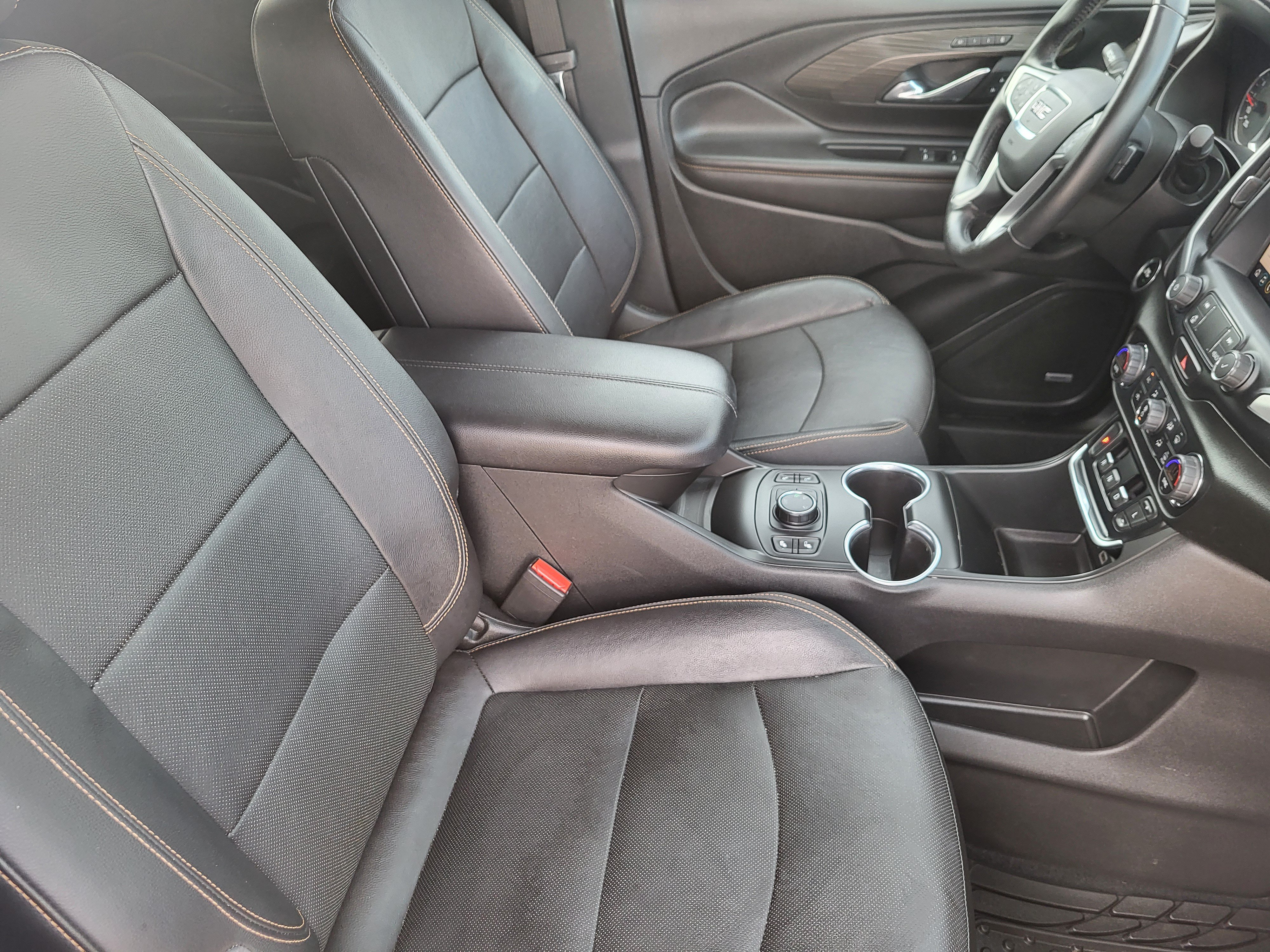 Certified 2021 GMC Terrain SLT w/ Infotainment Package II AWD/4WD image 14