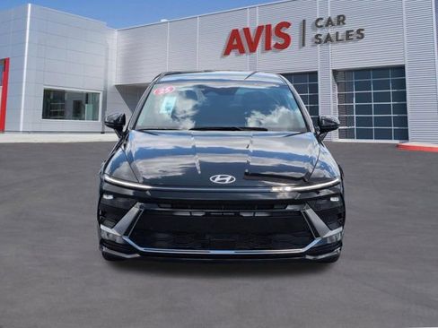 Used 2025 Hyundai Sonata SEL FWD image 2