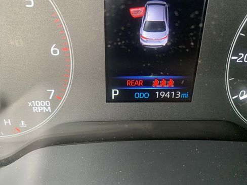 Used 2025 Toyota Corolla LE image 18