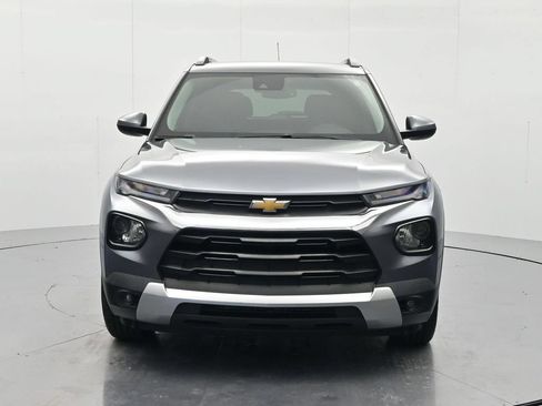 Used 2021 Chevrolet TrailBlazer LT w/ Convenience Package FWD image 2