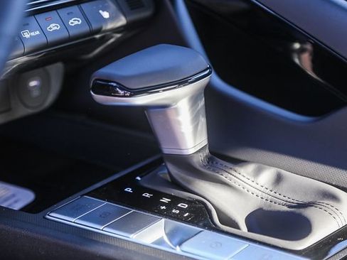 New 2026 Hyundai Elantra Limited FWD image 26