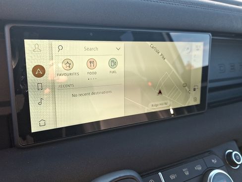 Used 2023 Land Rover Defender 110 X-Dynamic SE image 17