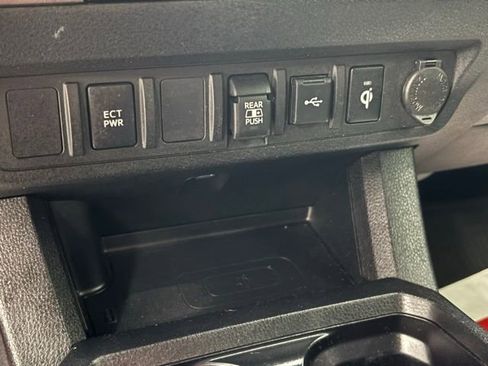 Used 2023 Toyota Tacoma TRD Off-Road image 28