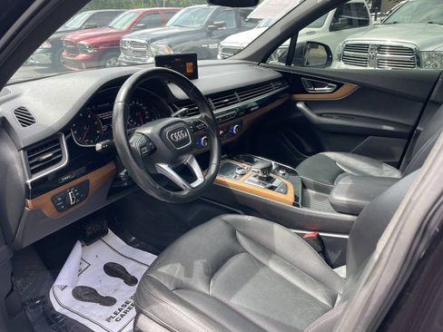 Used 2017 Audi Q7 3.0T Premium AWD/4WD image 9