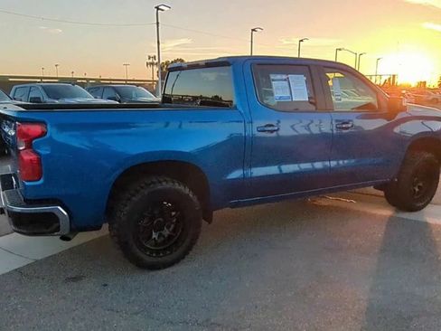 Used 2022 Chevrolet Silverado 1500 LT w/ Protection Package AWD/4WD image 8
