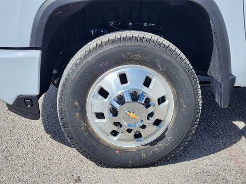 New 2026 Chevrolet Silverado 3500 High Country w/ High Country Premium Package image 9