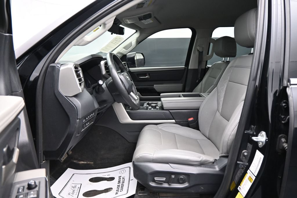 Used 2023 Toyota Tundra Limited AWD/4WD image 9