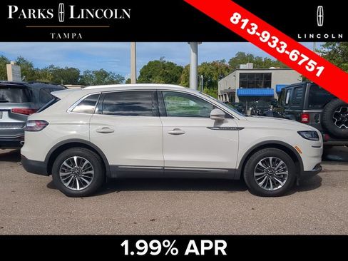 Certified 2023 Lincoln Nautilus FWD w/ Premium Package image 3