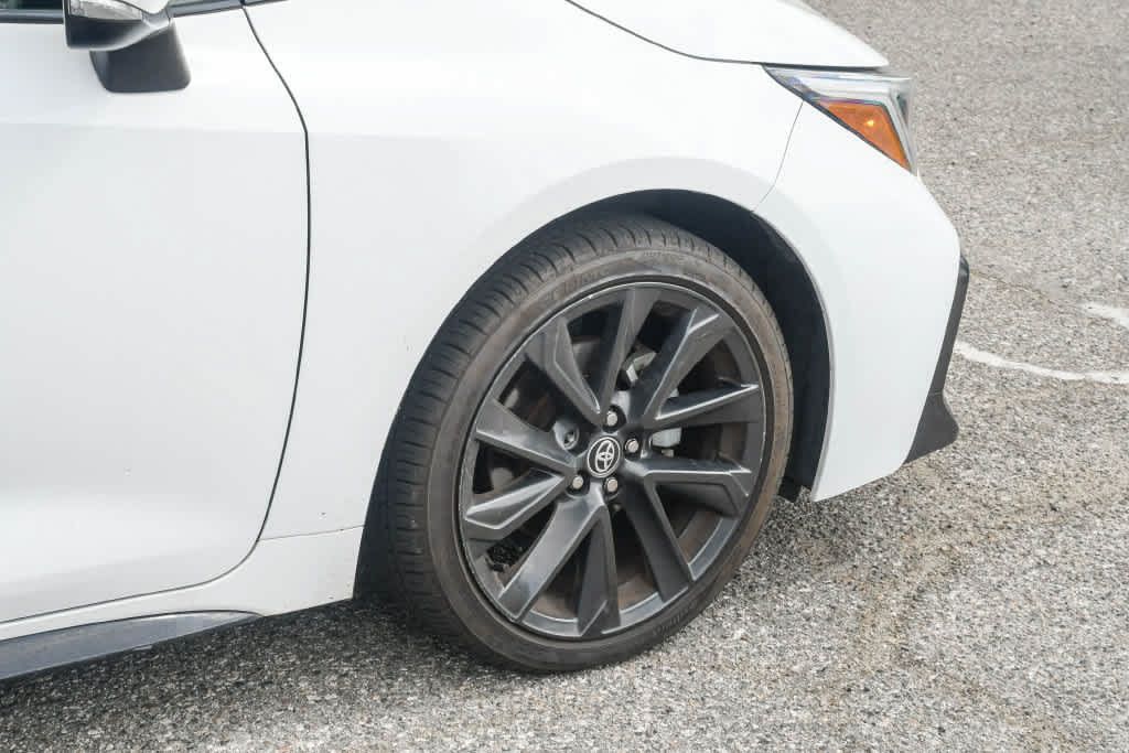 Used 2023 Toyota Corolla SE w/ SE Premium Package FWD image 10