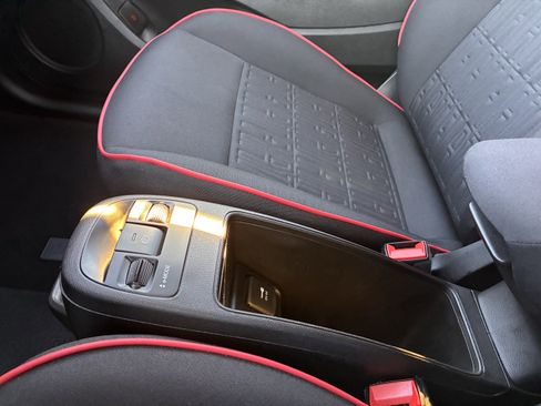 Used 2024 FIAT 500 e (RED) image 21