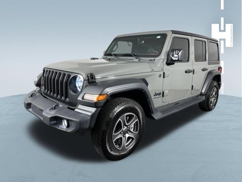 Used 2023 Jeep Wrangler Unlimited Sport AWD/4WD image 3