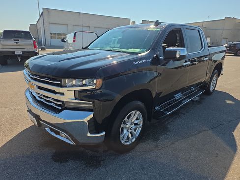 Used 2020 Chevrolet Silverado 1500 LTZ AWD/4WD image 7