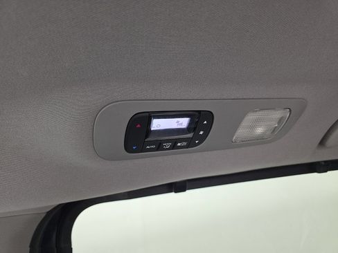 Used 2023 Honda Odyssey EX-L image 27