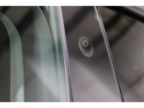 Used 2021 Tesla Model Y Long Range image 11