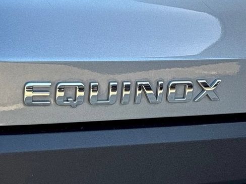 Used 2025 Chevrolet Equinox LT FWD image 5