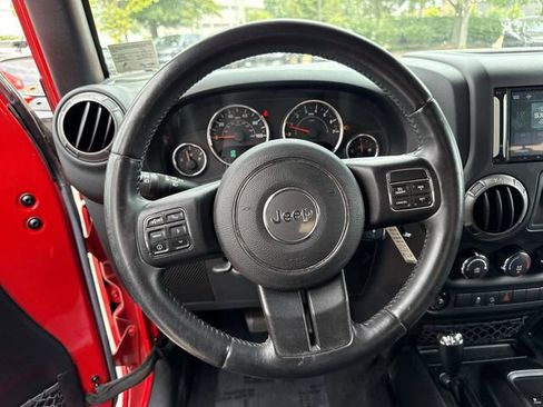 Used 2015 Jeep Wrangler Sport w/ Quick Order Package 24S AWD/4WD image 16