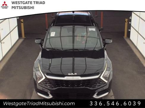 Used 2023 Kia Sportage SX FWD image 3