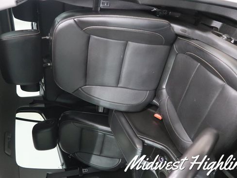 Used 2018 GMC Acadia SLT AWD/4WD image 14