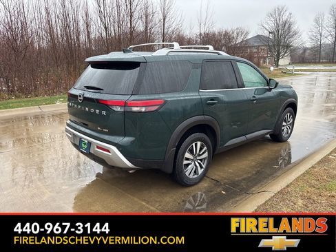 Used 2024 Nissan Pathfinder SL image 5