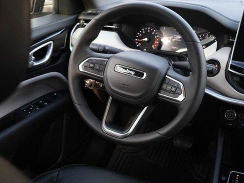 Used 2025 Jeep Compass Limited AWD/4WD image 23