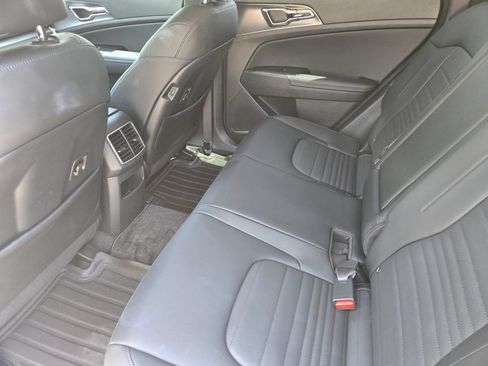 Certified 2024 Kia Sportage SX Prestige AWD/4WD image 30
