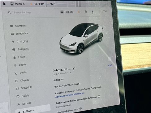 Used 2021 Tesla Model Y 2WD image 22
