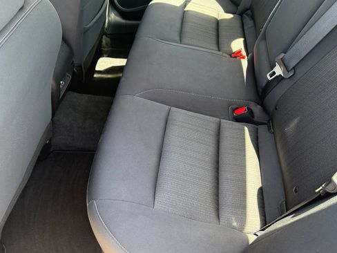 Used 2025 Nissan Altima 2.5 SV FWD image 19