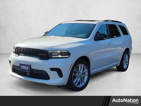 Used 2024 Dodge Durango GT image 1