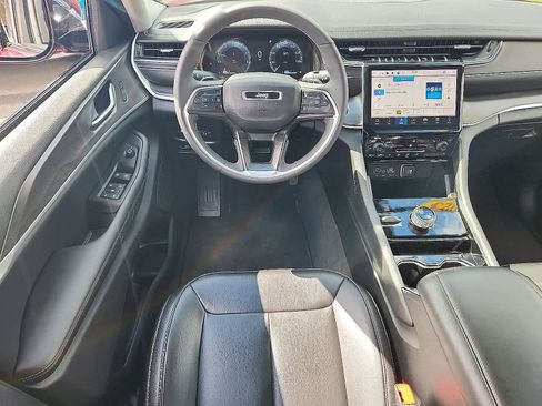 Used 2023 Jeep Grand Cherokee L Limited AWD/4WD image 12