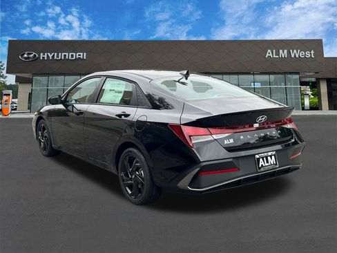 New 2026 Hyundai Elantra Sport image 7