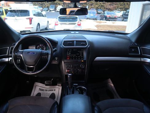 Used 2017 Ford Explorer XLT w/ Equipment Group 202A image 60
